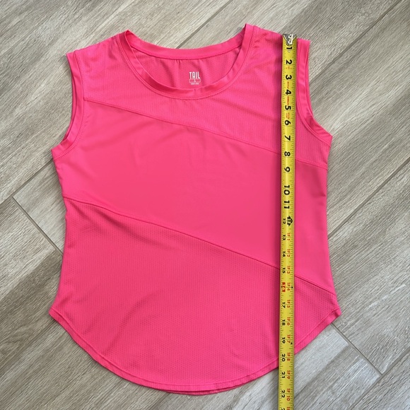 Tail Pink Coral Lightweight Tank Top Size Small - Picture 8 of 11